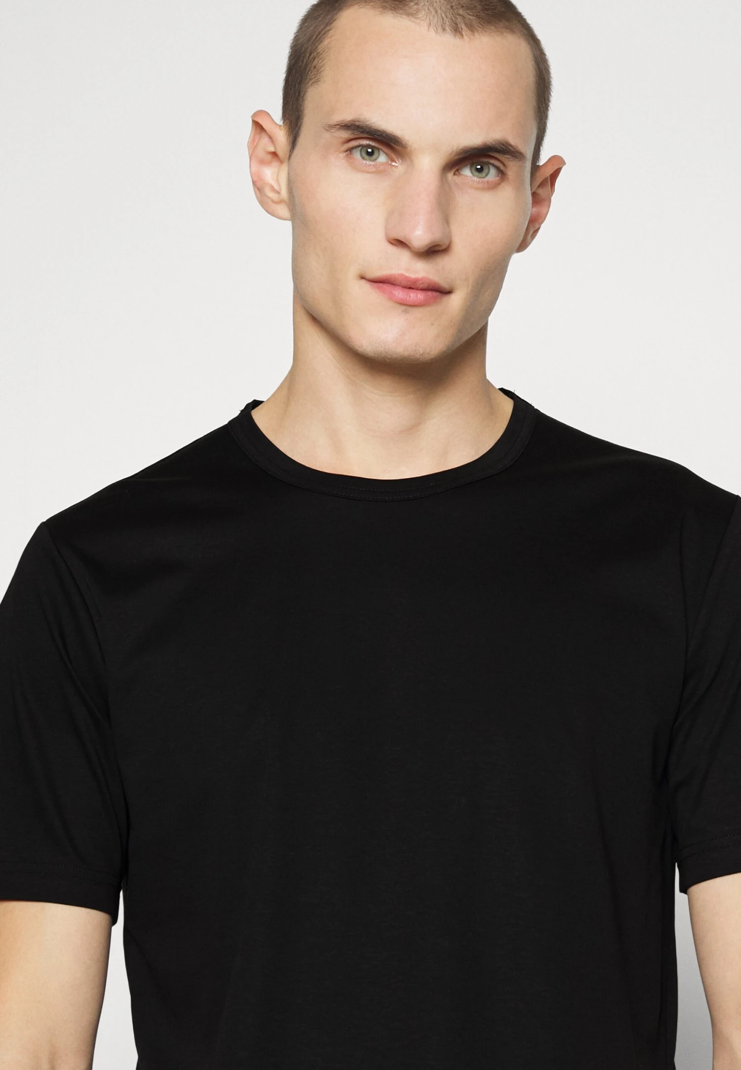 Tiger Of Sweden Olaf Unisex - Basic T-Shirt - Black 4 Tiger Of Sweden Olaf Unisex - Basic T-Shirt - Black - Image 4