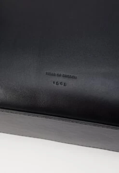 Tiger Of Sweden VALISE UNISEX - Laptop Bag - Black -Tiger of Sweden Store 3f4dd4eac96948a0a6c2603c7ca29d42