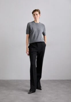 Tiger Of Sweden Basic T-shirt - Medium Grey Melange 7 Tiger Of Sweden Basic T-shirt - Medium Grey Melange -Tiger of Sweden Store 7e4b215e27634a9bb9ec2666b0f6c0fc