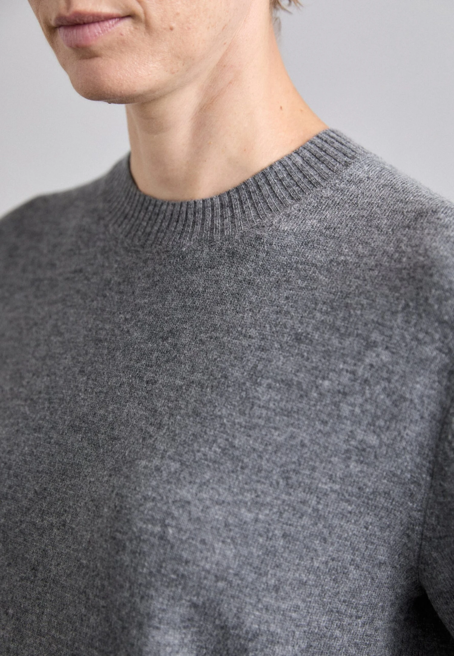 Tiger Of Sweden Basic T-shirt - Medium Grey Melange 6 Tiger Of Sweden Basic T-shirt - Medium Grey Melange - Image 6