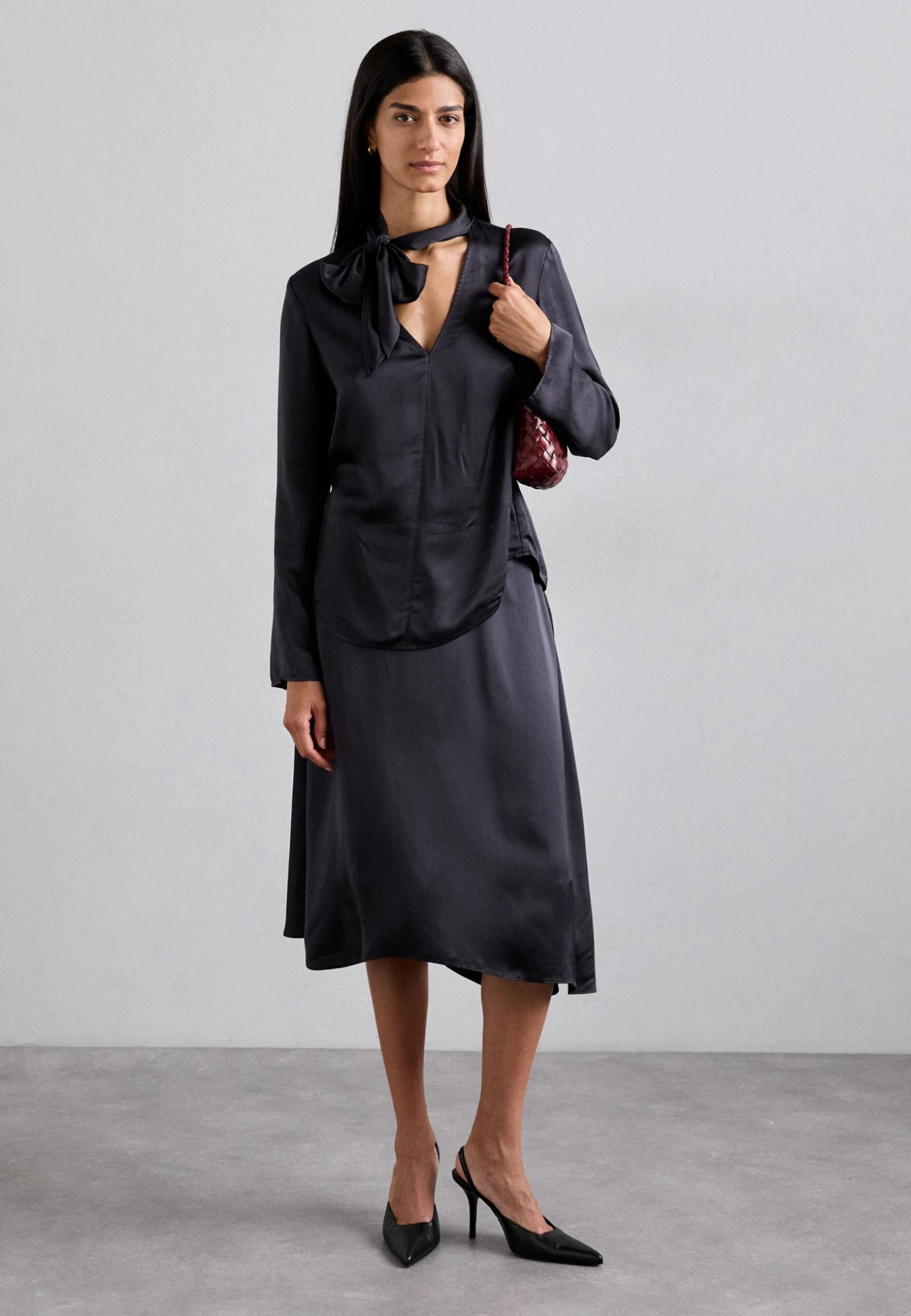 Tiger Of Sweden SOREN - Blouse - Deep Ocean 2 Tiger Of Sweden SOREN - Blouse - Deep Ocean - Image 2